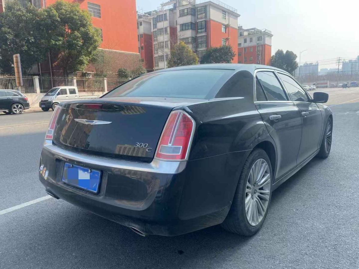 克萊斯勒 300C 圖片