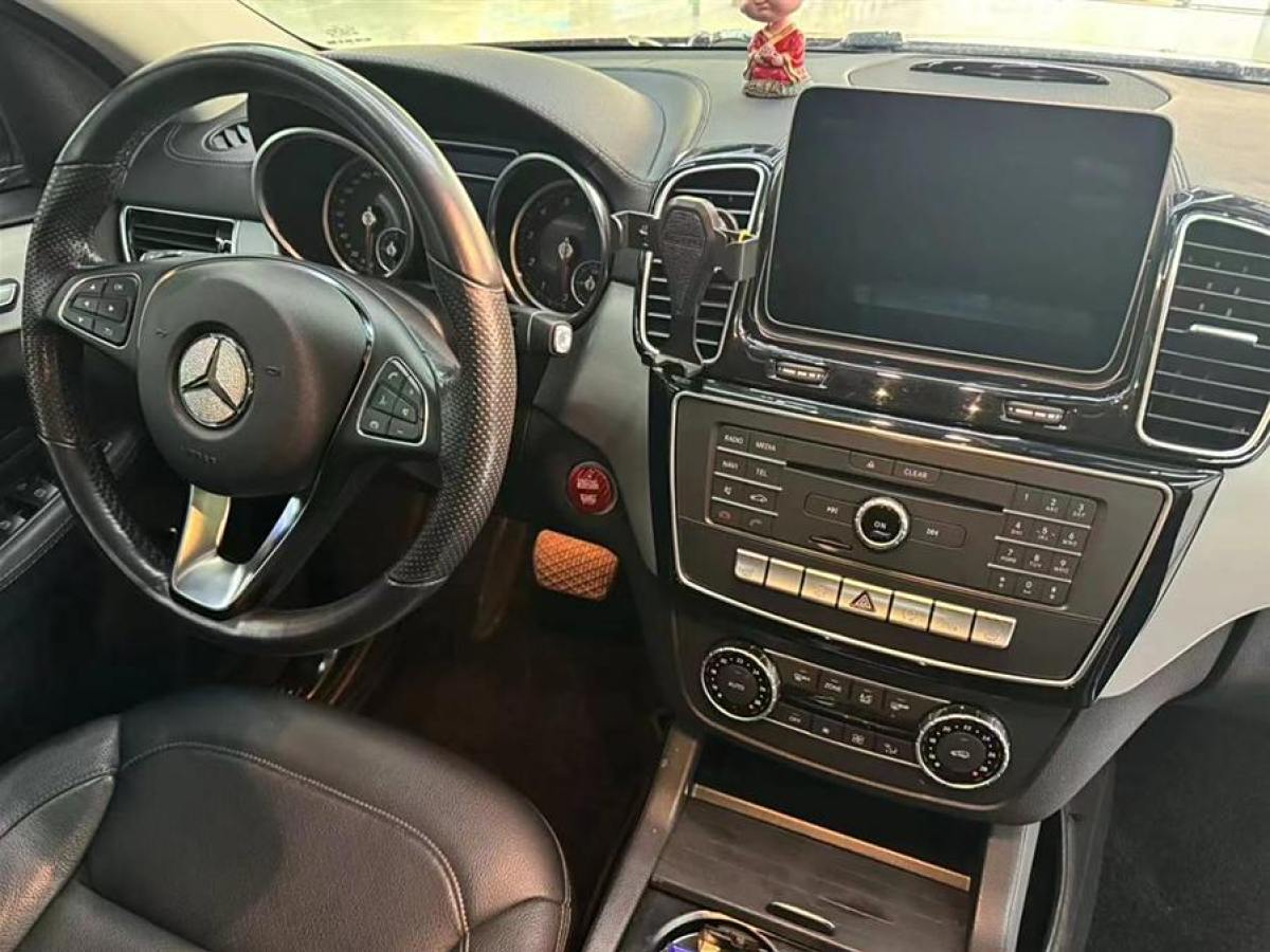 奔馳 奔馳GLE轎跑  2017款 GLE 320 4MATIC 轎跑SUV圖片