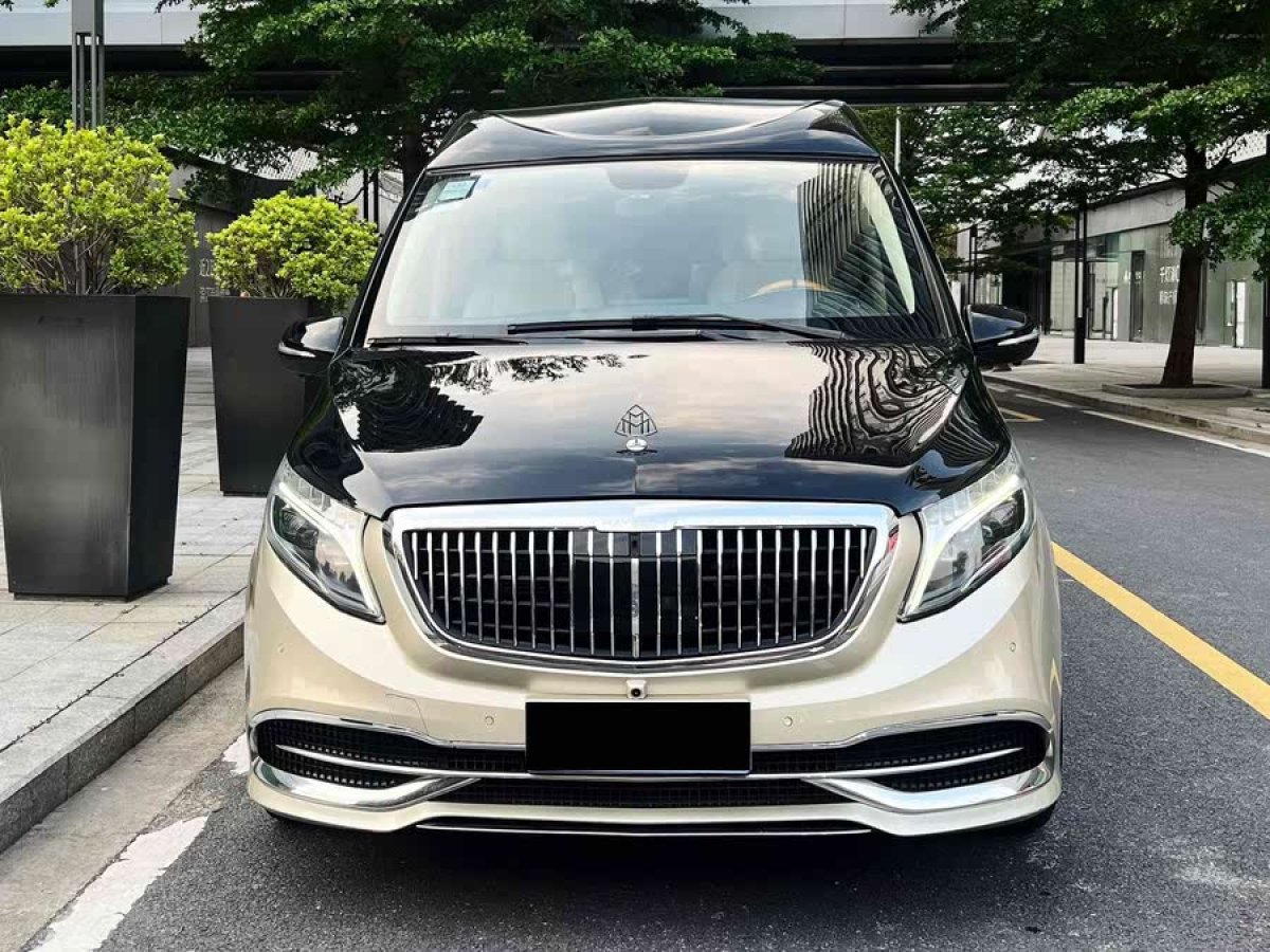 奔馳 威霆  2023款 2.0T 精英版 7座圖片