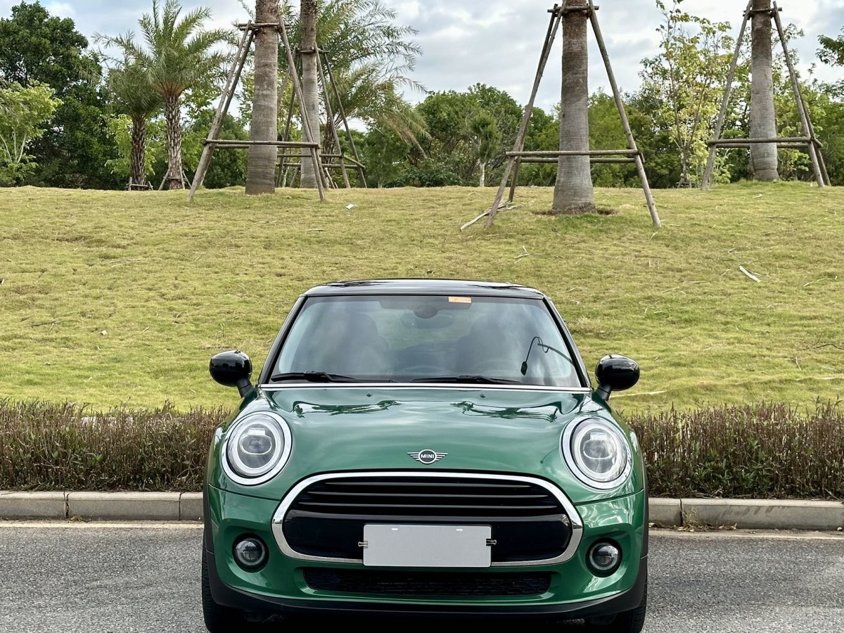 MINI MINI  2020款 1.5T COOPER 經(jīng)典派圖片