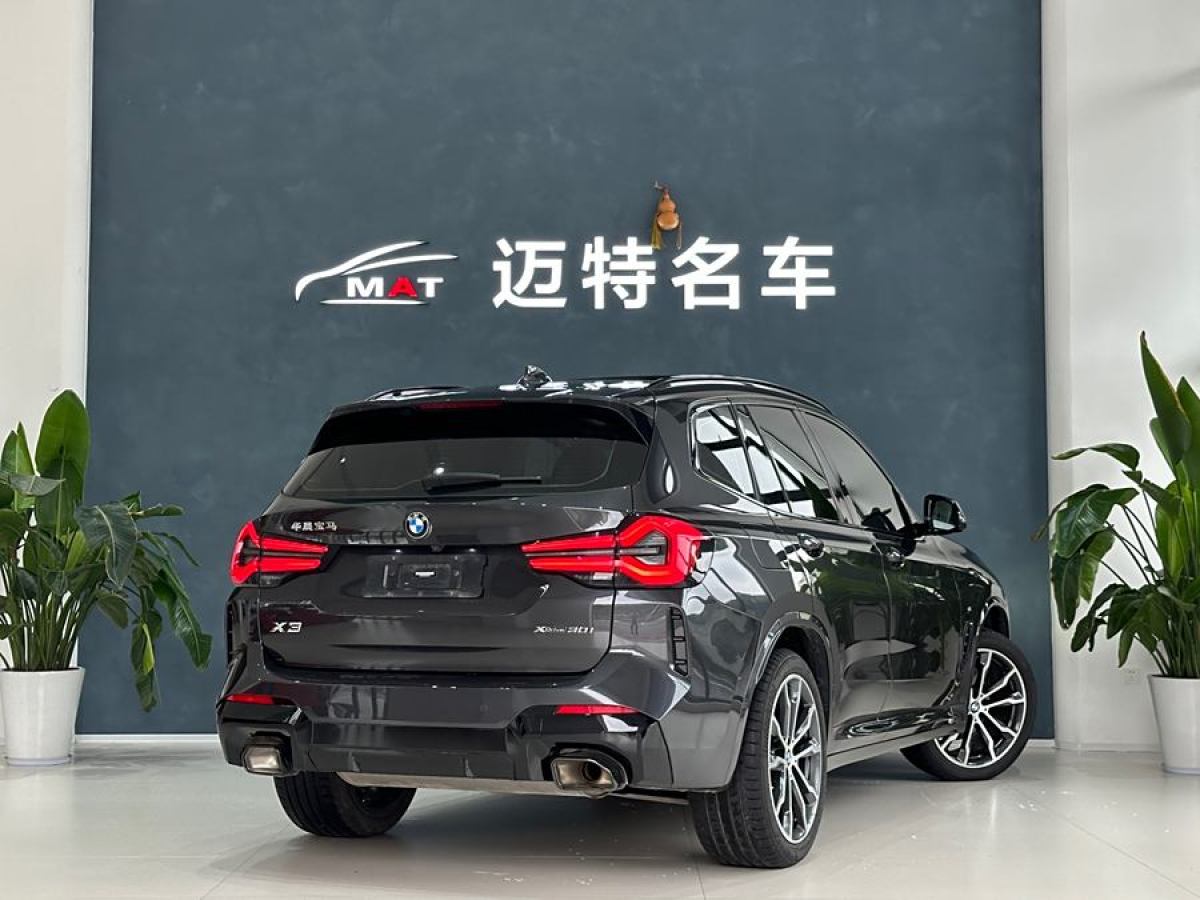 寶馬 寶馬X3  2022款 xDrive30i 領(lǐng)先型 M曜夜套裝圖片