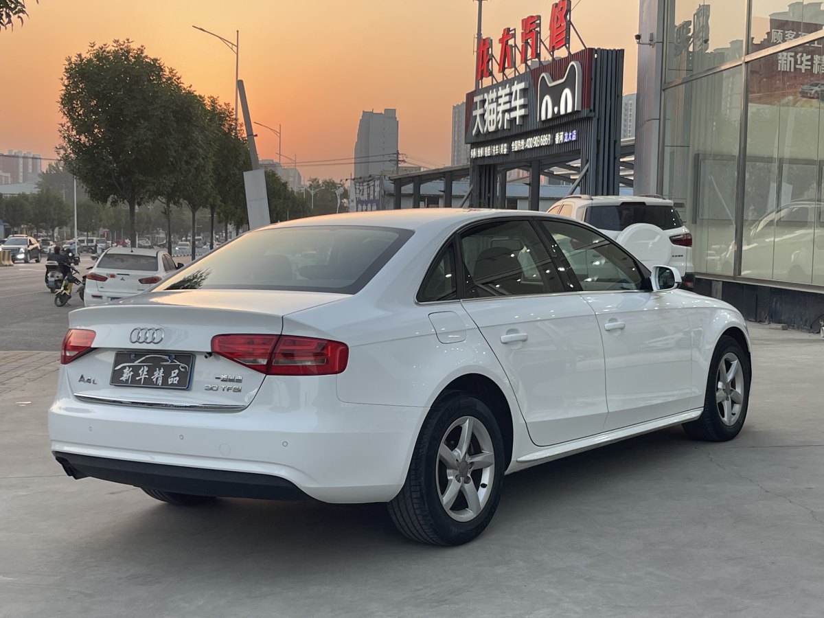 奧迪 奧迪A4L  2015款 30 TFSI 自動舒適型圖片