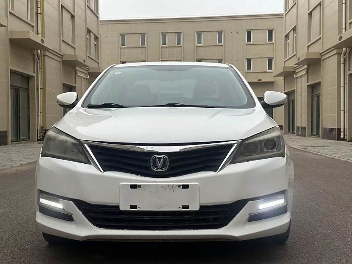 長(zhǎng)安 悅翔V7  2016款 1.6L 手動(dòng)樂(lè)享型 國(guó)V圖片