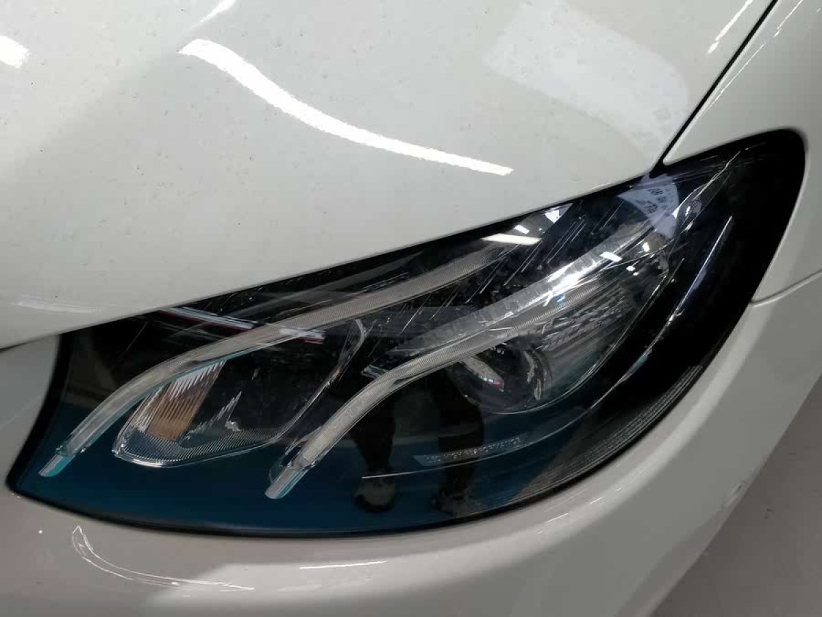 奔馳 奔馳E級  2020款 E 260 轎跑車圖片