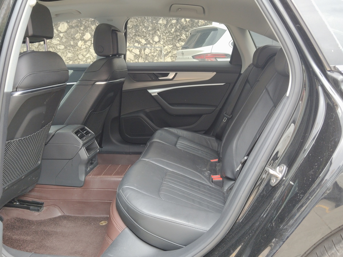 奧迪 奧迪A6L  2022款 40 TFSI 豪華致雅型圖片