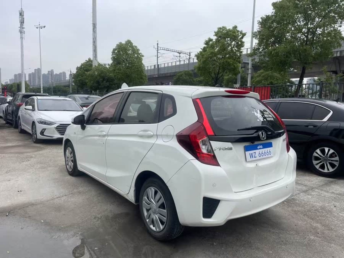 本田 飛度  2016款 1.5L LXS CVT舒適天窗版圖片