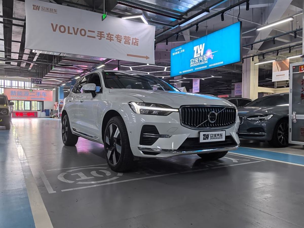 沃爾沃 XC60新能源  2024款 T8 插電混動(dòng) 長(zhǎng)續(xù)航四驅(qū)智雅豪華版圖片