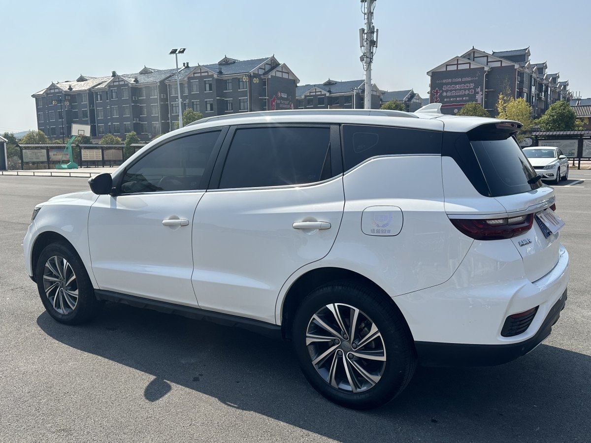 吉利 遠(yuǎn)景SUV  2020款 1.4T CVT尊貴型圖片