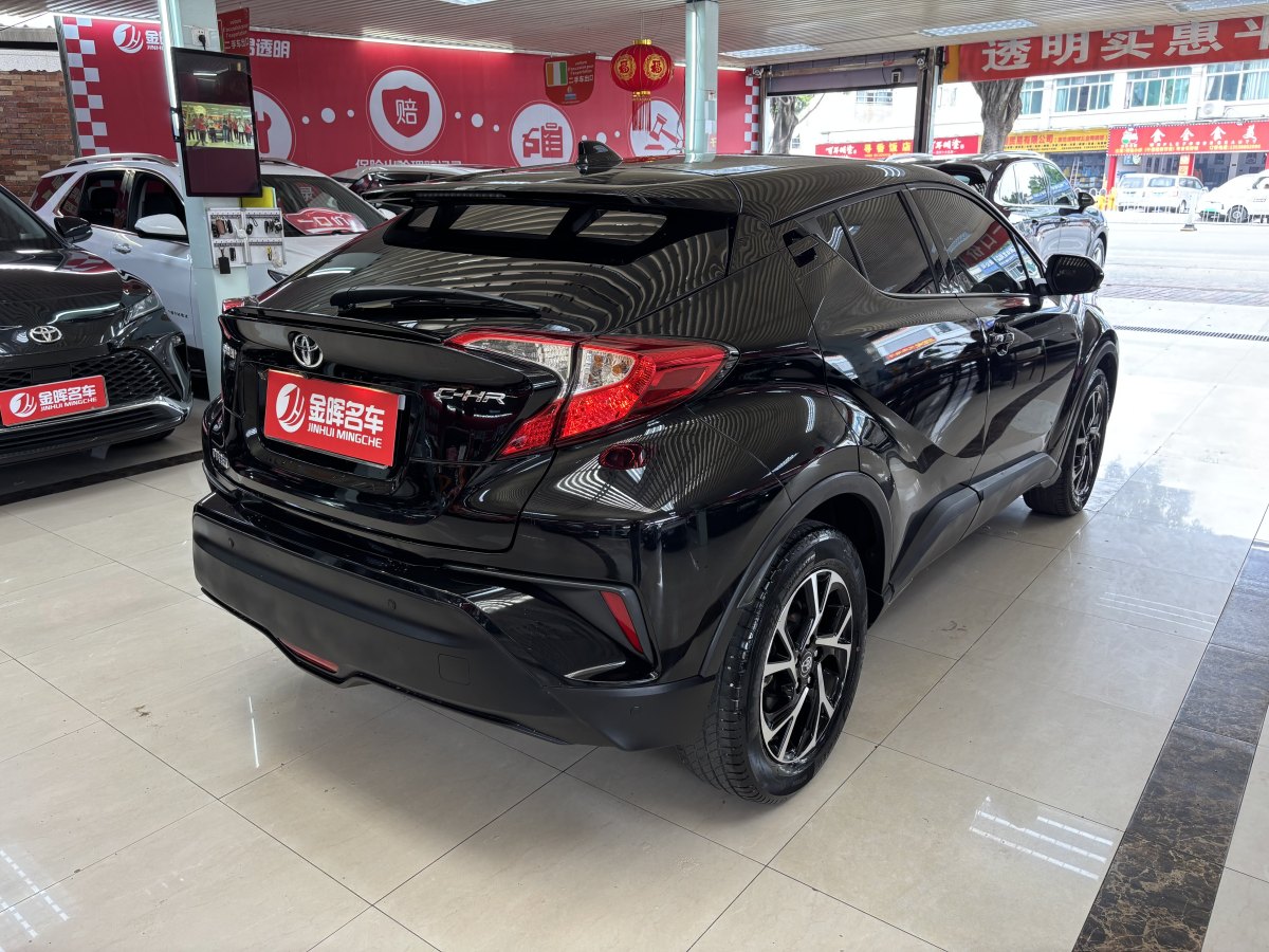 豐田 C-HR  2018款 2.0L 領(lǐng)先版 國V圖片