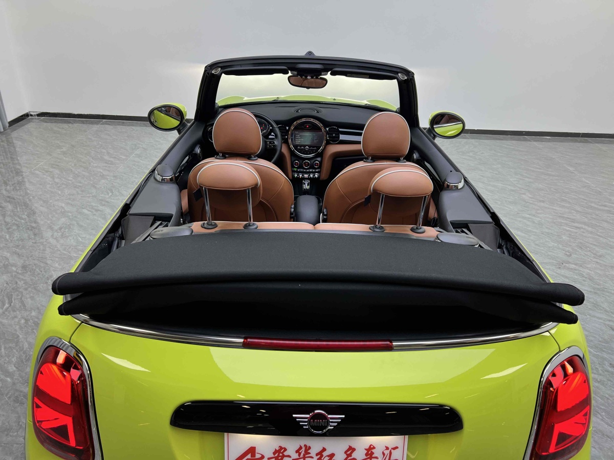 MINI MINI  2023款 改款 1.5T COOPER CABRIO 藝術(shù)家圖片