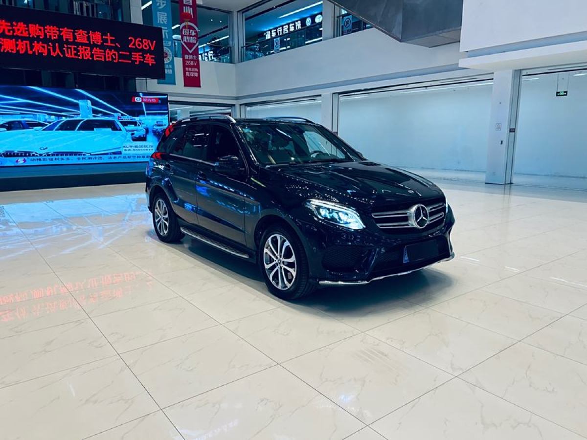 奔馳 奔馳GLE  2018款 GLE 320 4MATIC 動感型臻藏版圖片