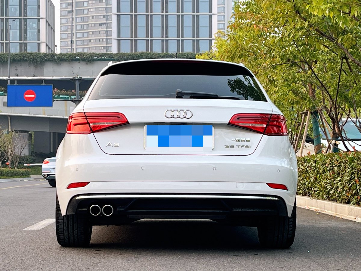 奧迪 奧迪A3  2019款 Sportback 35 TFSI 風(fēng)尚型 國(guó)VI圖片