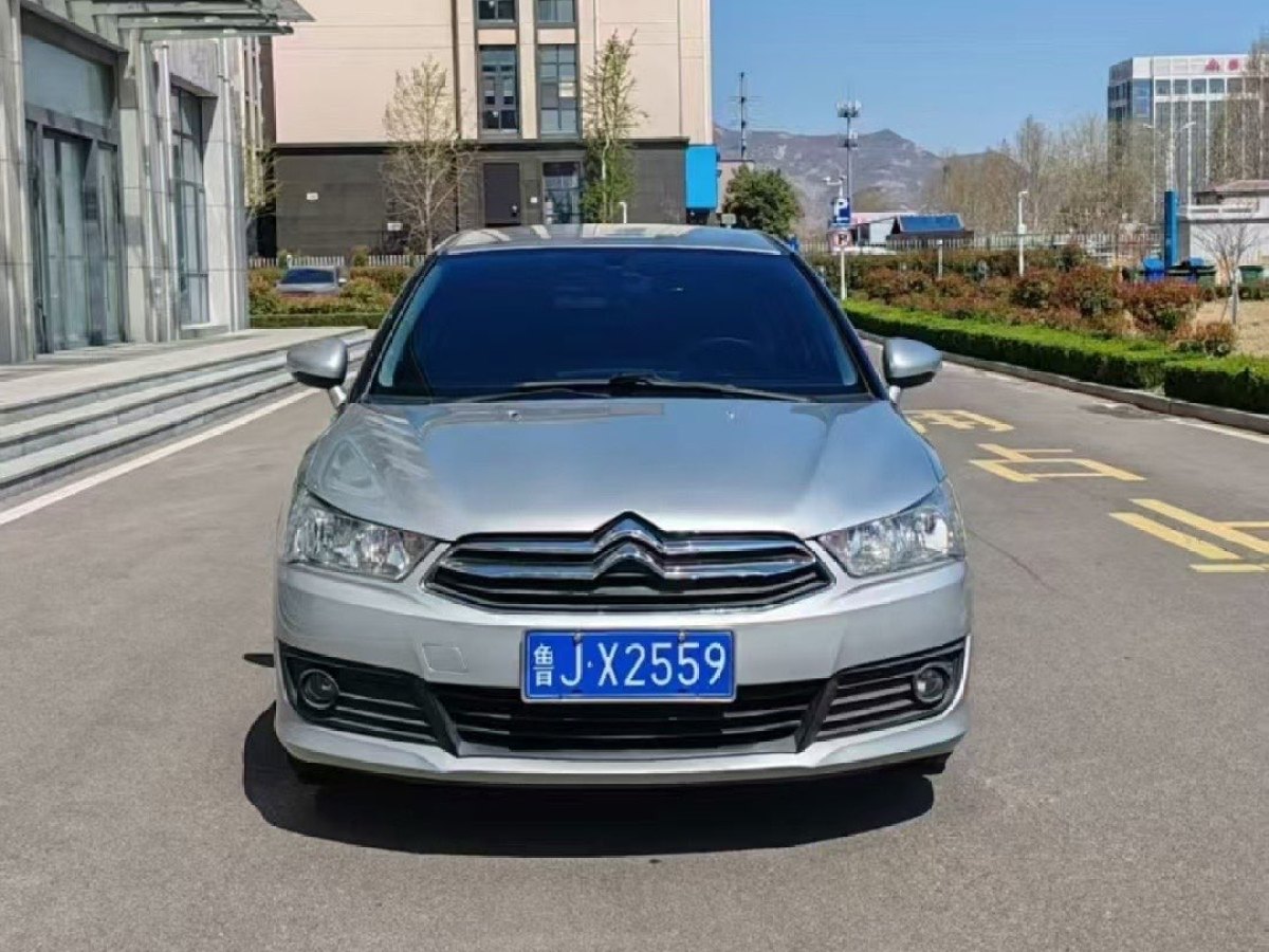 雪鐵龍 世嘉  2013款 三廂 1.6L 手動(dòng)品尚型圖片