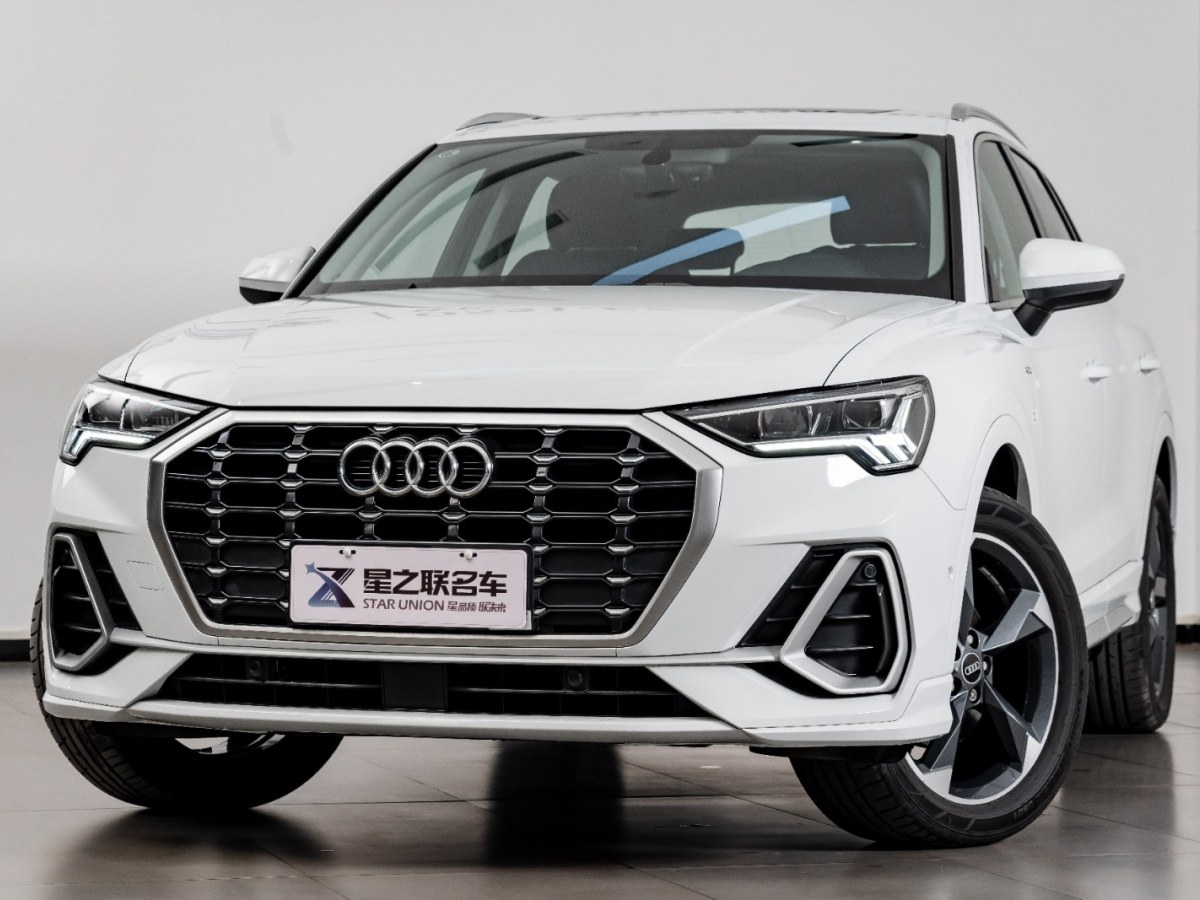 奧迪 奧迪Q3 35 TFSI 時(shí)尚動(dòng)感型（1.4T）圖片