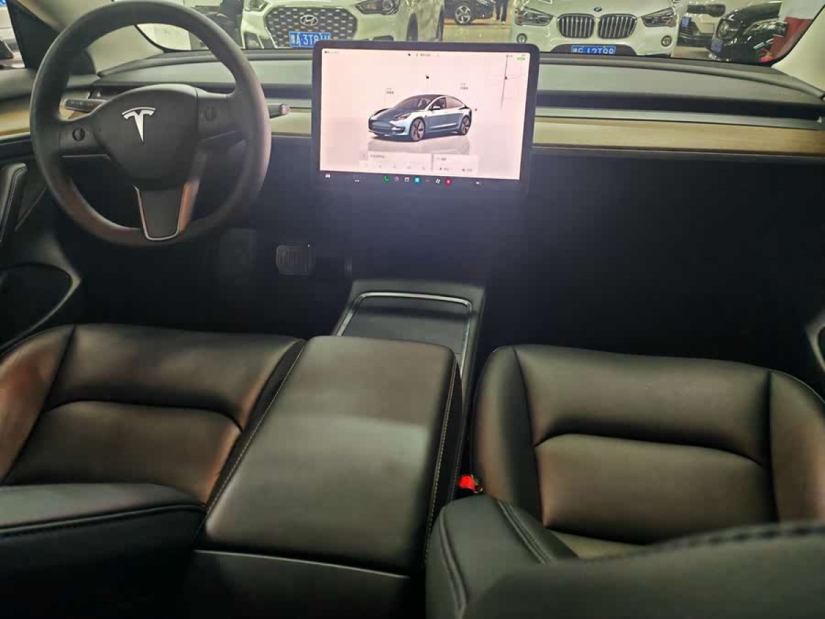 特斯拉 Model 3  2022款 后輪驅(qū)動版圖片