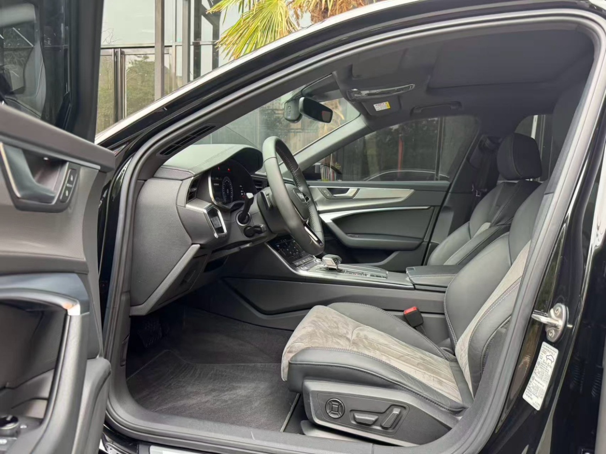 奧迪 奧迪A6L  2020款 40 TFSI 豪華動感型圖片