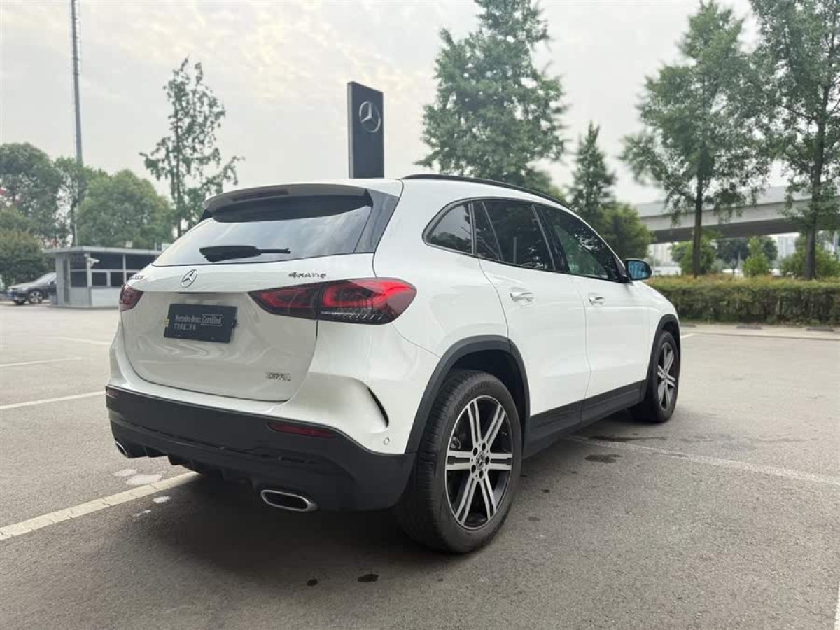奔馳 奔馳GLA  2022款 GLA 220 4MATIC圖片
