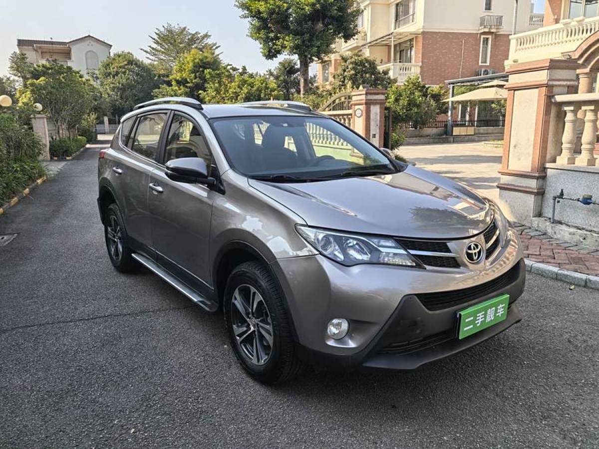 豐田 RAV4榮放  2015款 2.0L CVT兩驅(qū)都市版圖片