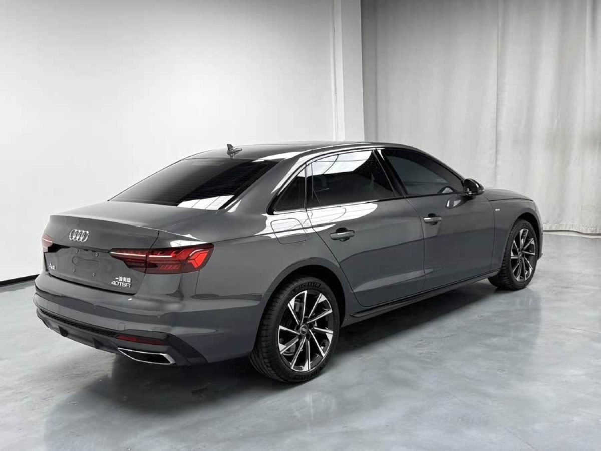 奧迪 奧迪A4L  2023款 40 TFSI 豪華動感型圖片