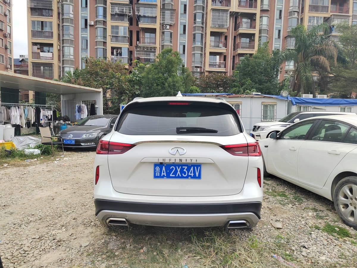 英菲尼迪 QX50  2018款 QX50 2.0T CVT兩驅(qū)時(shí)尚版圖片