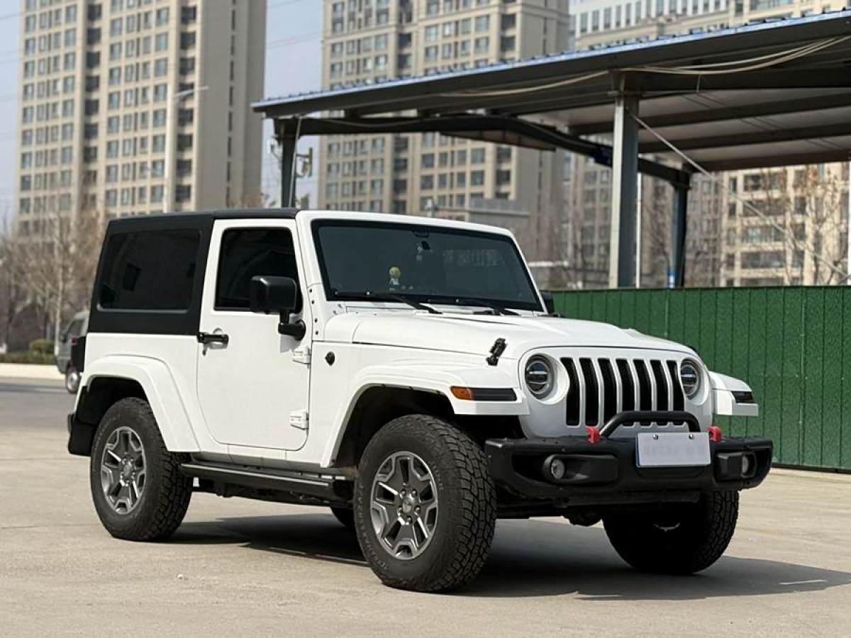 Jeep 牧馬人  2013款 3.6L Sahara 兩門版圖片