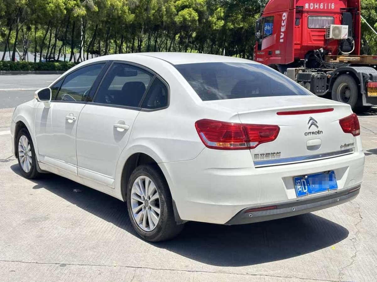 雪鐵龍 世嘉  2014款 VTS版 1.6L 自動(dòng)品尚型圖片
