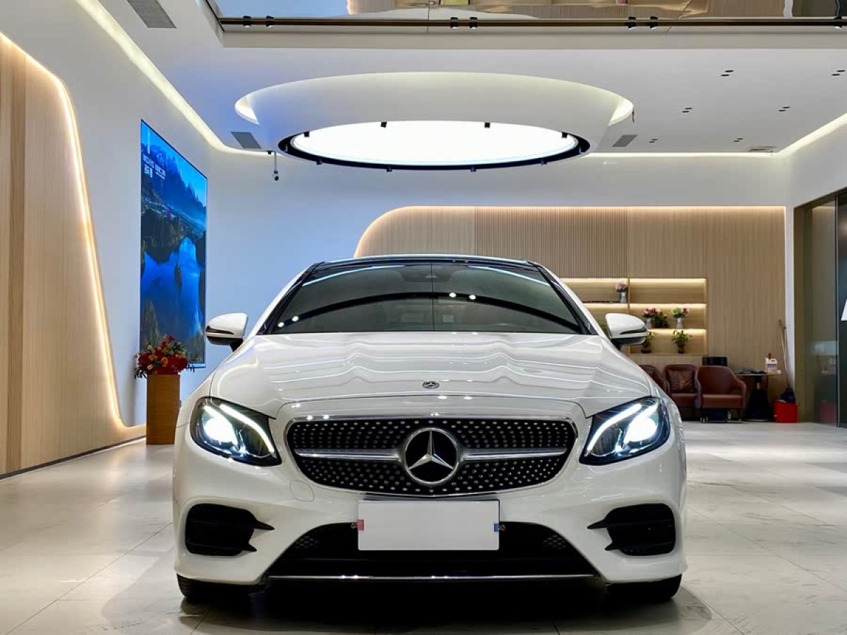 奔馳 奔馳E級  2018款 E 200 4MATIC 轎跑車圖片
