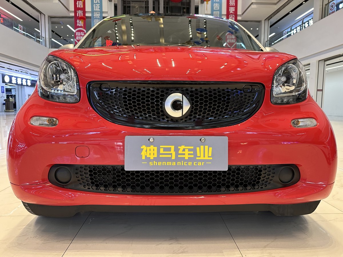 smart fortwo  2018款 1.0L 52千瓦硬頂激情版圖片