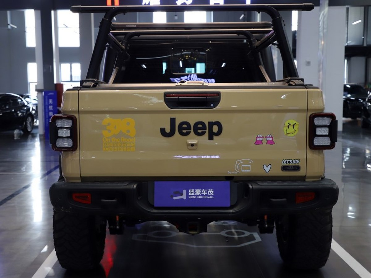 Jeep 角斗士  2022款 3.6L 先行版图片