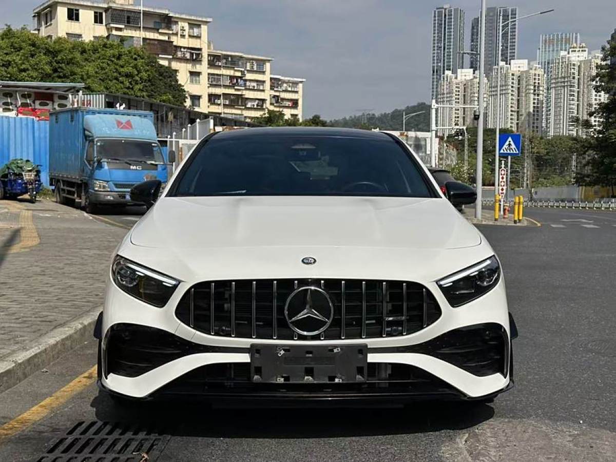 奔馳 奔馳A級(jí)AMG  2024款 改款 AMG A 35 4MATIC圖片