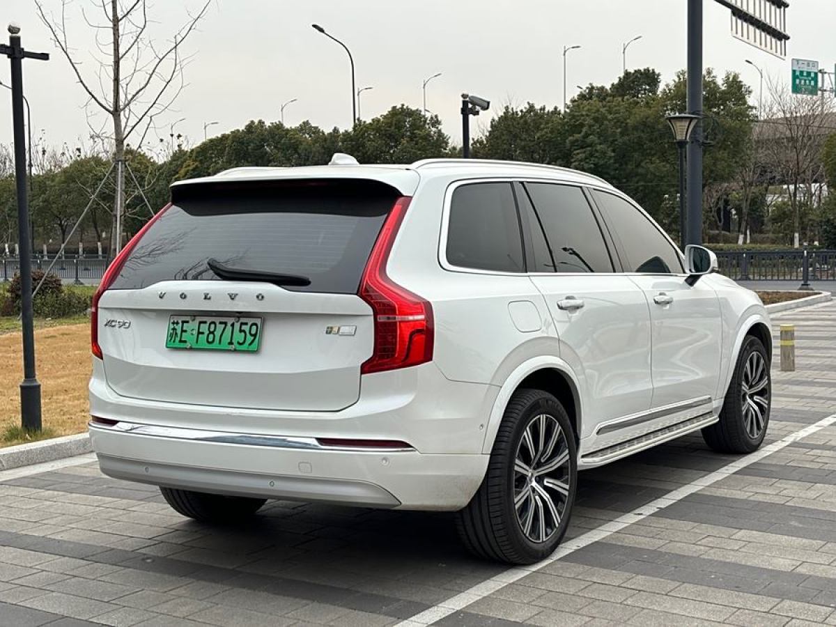 沃爾沃 XC90新能源  2022款 改款 E驅(qū)混動 T8 智尊豪華版 7座圖片