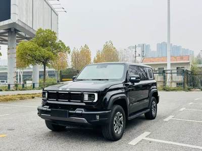 2023年12月 北京 BJ40 2.0T 自動四驅(qū)城市獵人版?zhèn)b客型圖片