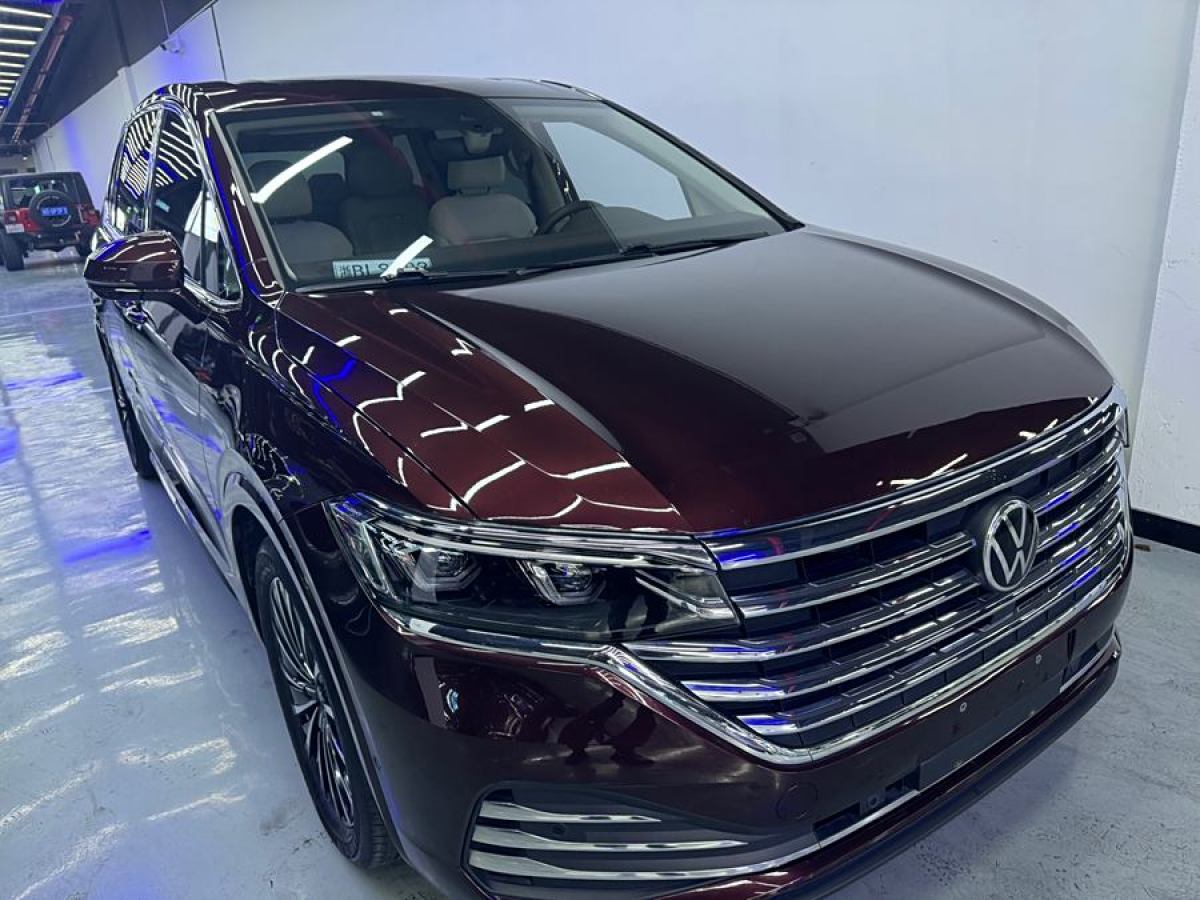 大眾 威然  2023款 改款 380TSI 尊貴版圖片