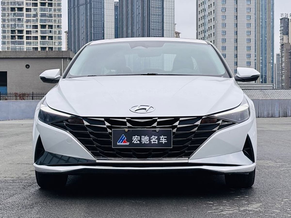 現(xiàn)代 伊蘭特  2022款 1.5L CVT LUX尊貴版圖片