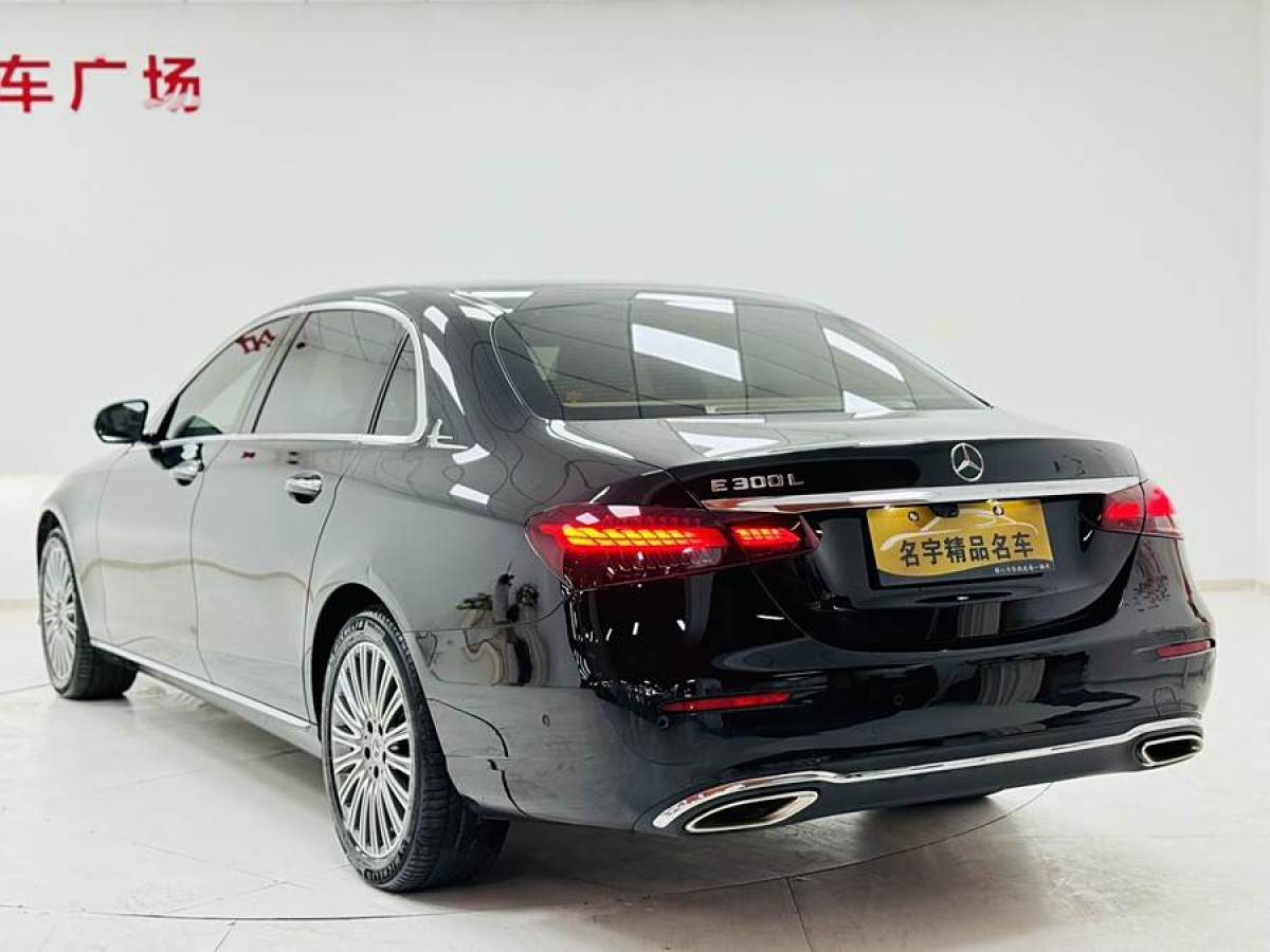 奔馳 奔馳E級(jí)  2021款 改款 E 300 L 豪華型圖片