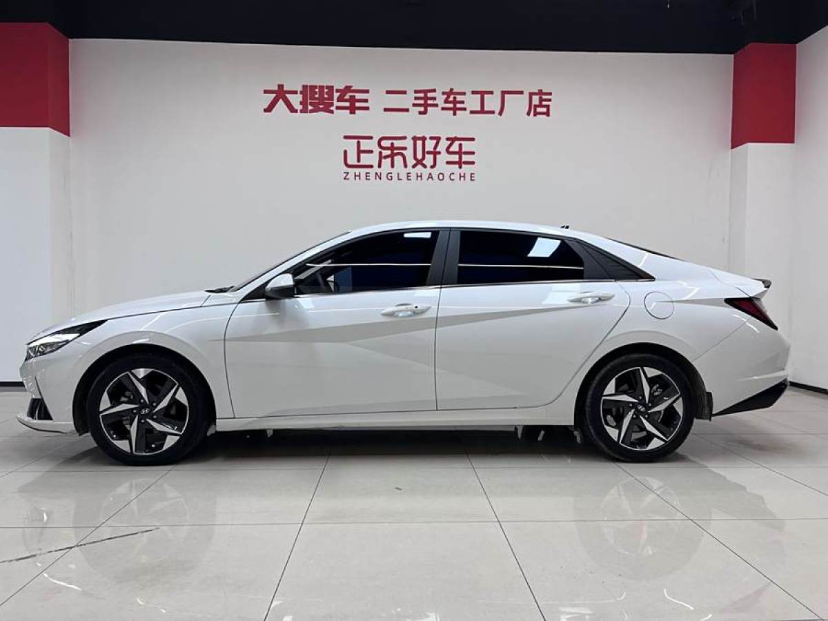 現(xiàn)代 伊蘭特  2022款 240TGDi DCT LUX尊貴版圖片