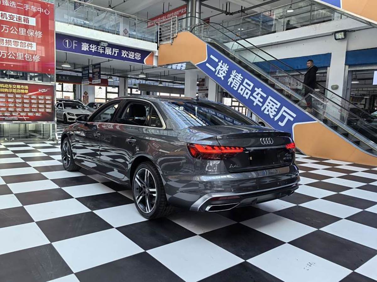 奧迪 奧迪A4L  2022款 40 TFSI 豪華動(dòng)感型圖片