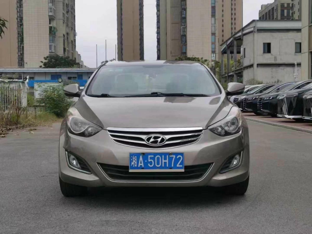 現(xiàn)代 朗動  2013款 1.6L 自動領(lǐng)先型圖片