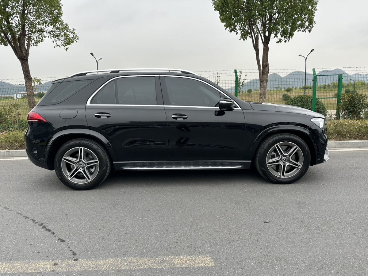 奔馳 奔馳GLE  2021款 GLE 450 4MATIC 時(shí)尚型圖片