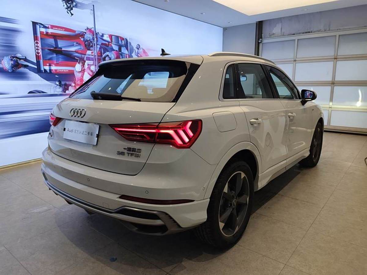 奧迪 奧迪Q3  2019款  35 TFSI 時尚動感型圖片