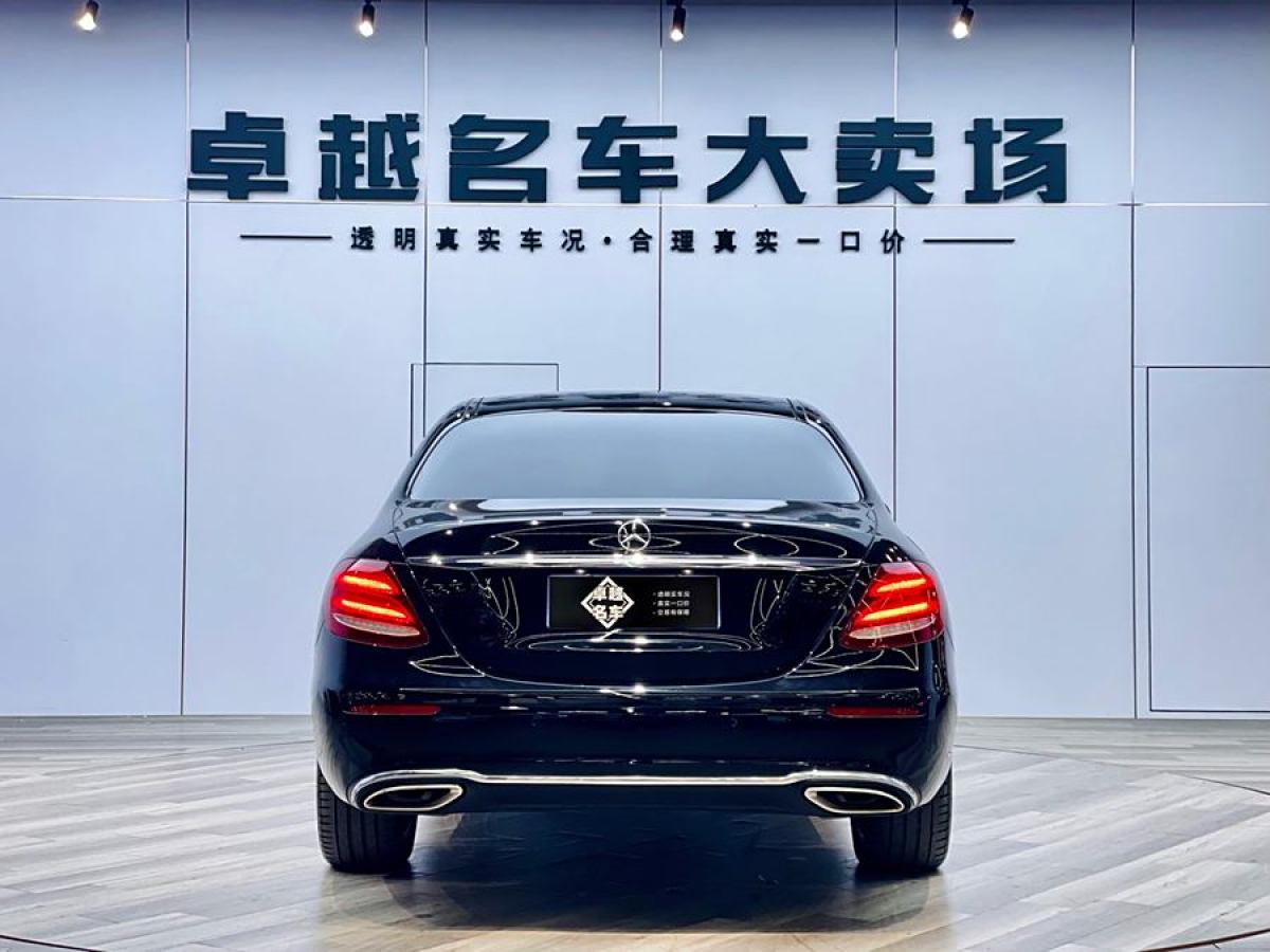 奔馳 奔馳E級  2019款 改款 E 300 L 時尚型圖片