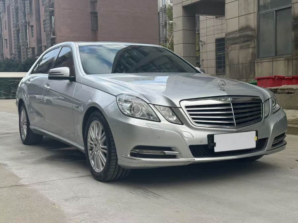 奔馳 奔馳E級(jí)  2011款 E 260 L CGI時(shí)尚型圖片