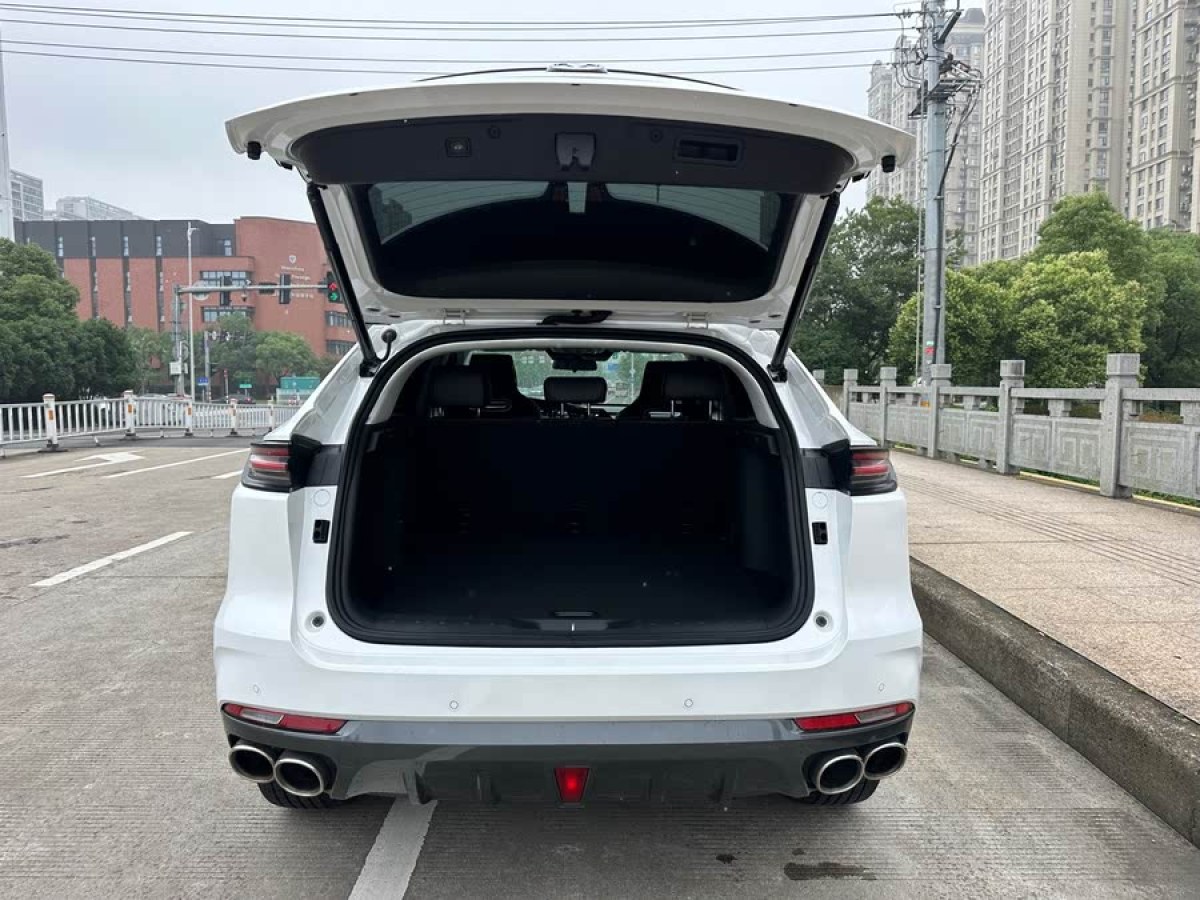 長(zhǎng)安 長(zhǎng)安UNI-K  2021款 2.0T 尊貴型圖片