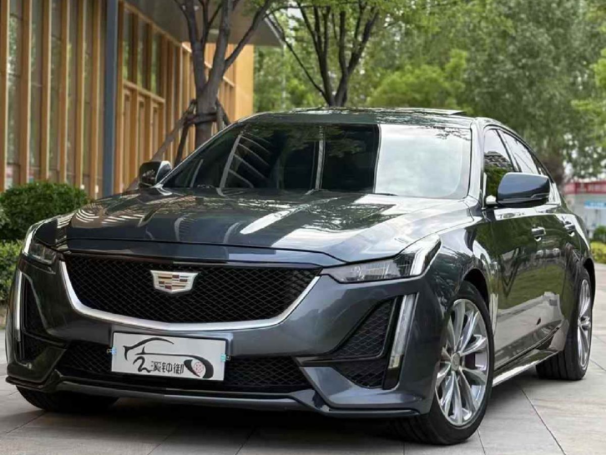 凱迪拉克 XT6  2021款 2.0T 七座兩驅(qū)豪華型圖片