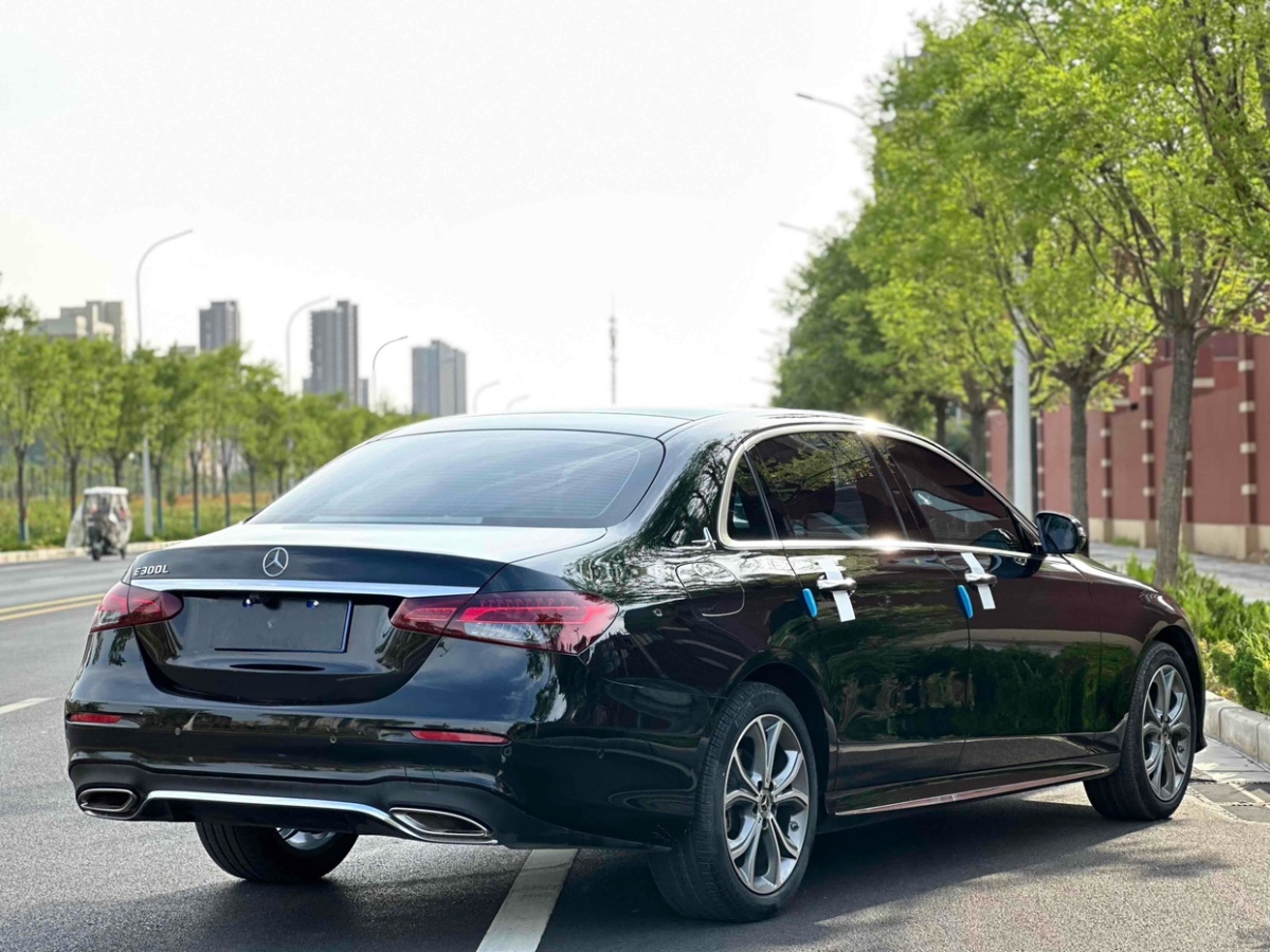 奔馳 奔馳E級  2021款 E 300 L 豪華型圖片