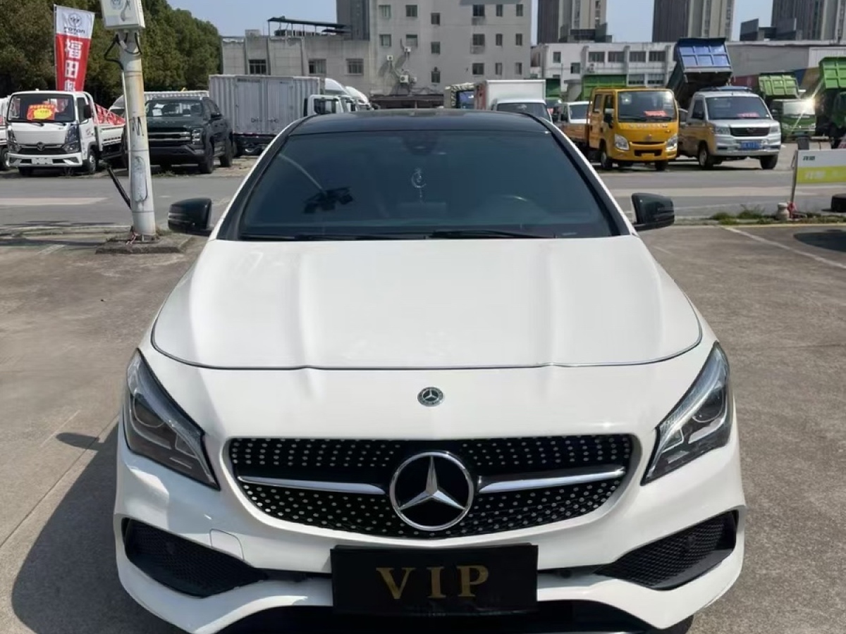 2018年2月奔馳 奔馳CLA級(jí)  2017款 CLA 260 4MATIC