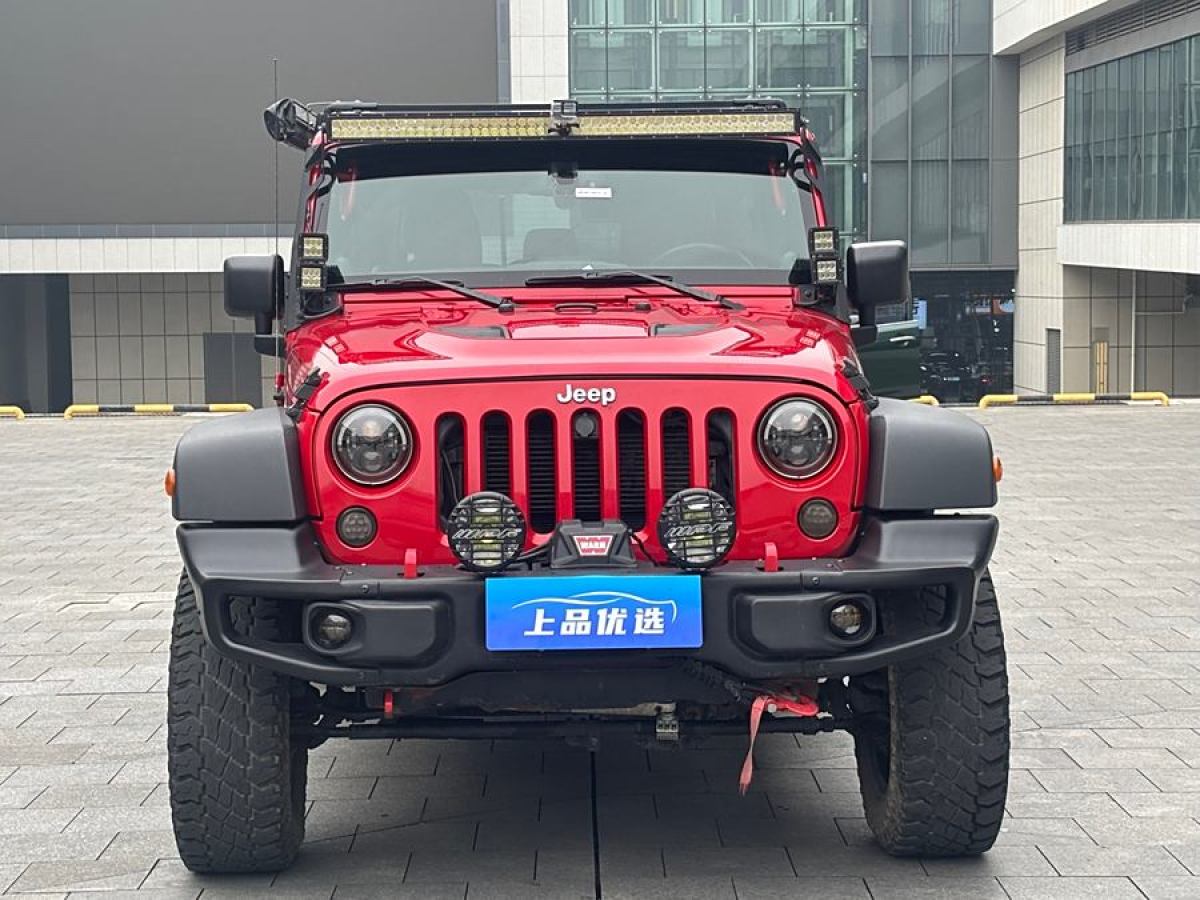 Jeep 牧馬人  2014款 3.0L Sahara 四門版圖片