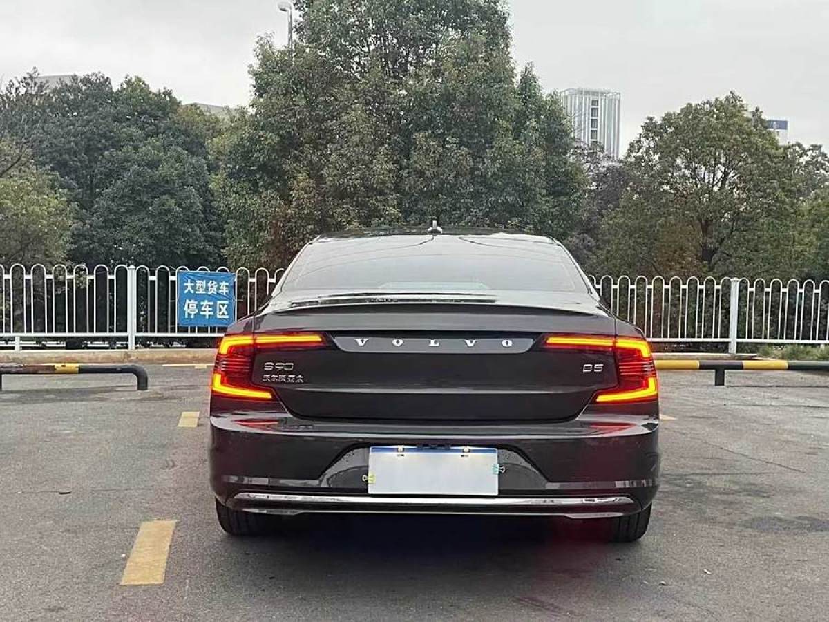 沃爾沃 S90  2021款 B5 智遠(yuǎn)豪華版圖片