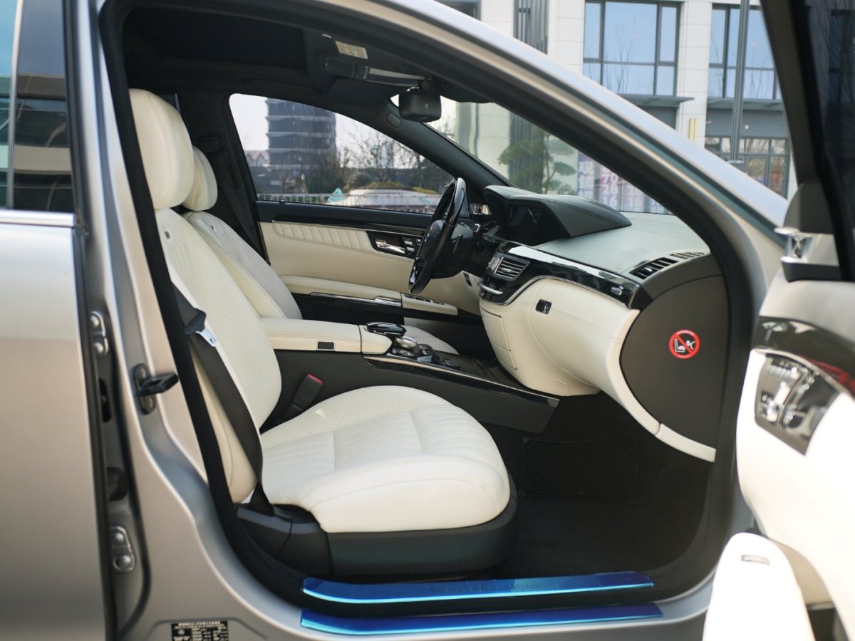 奔馳 奔馳S級(jí)  2012款 S 600 L Grand Edition designo圖片