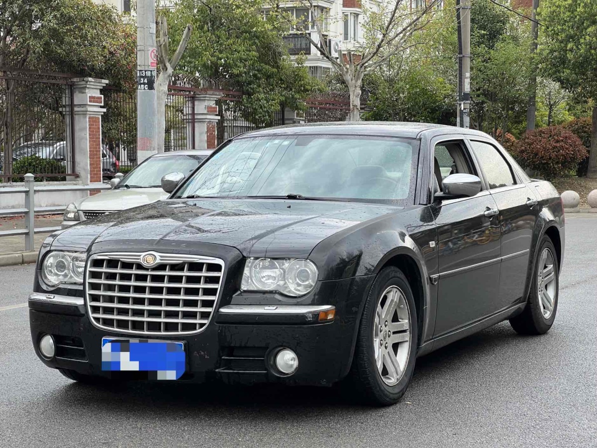 2007年9月克莱斯勒 300C  2006款 2.7L 豪华领航版